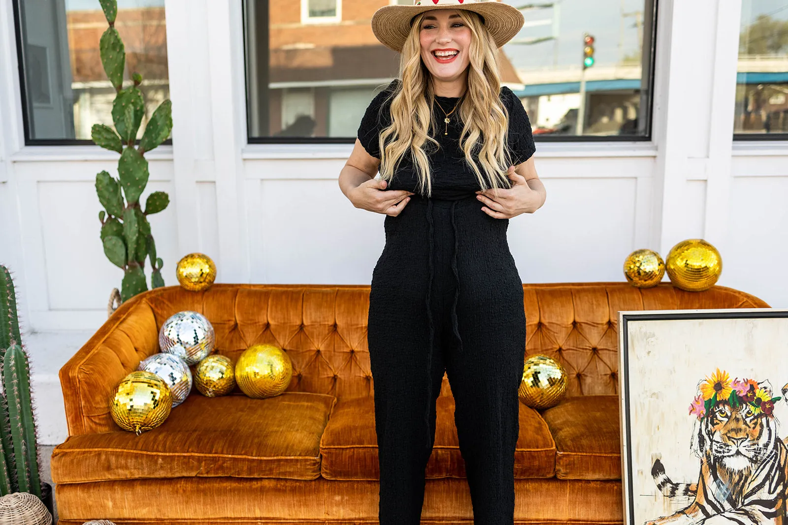 andra short sleeve top in black