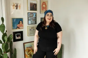 andra short sleeve top in black