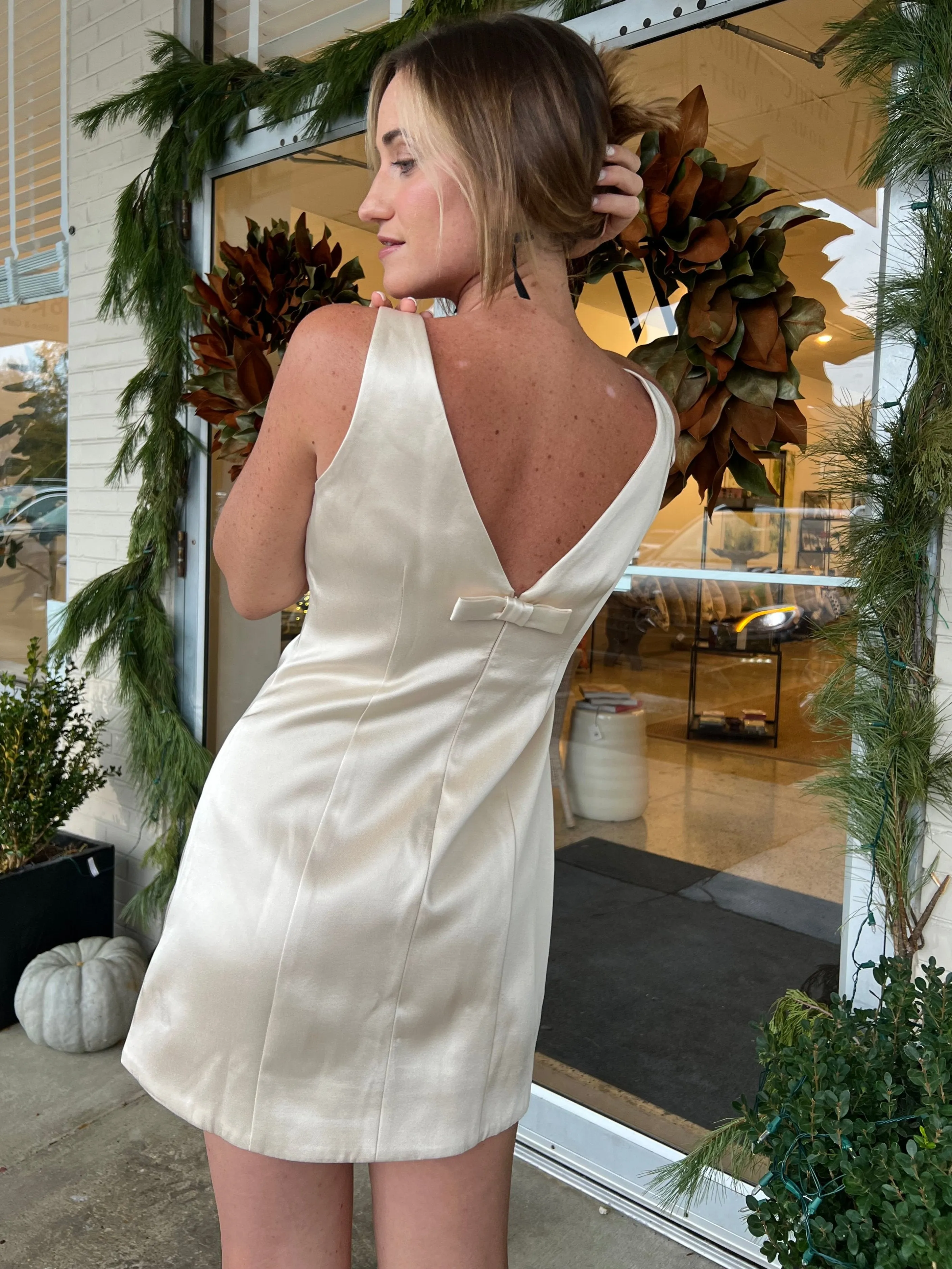 [ASTR The Label] Alisanne Sleeveless A-Line Mini Dress