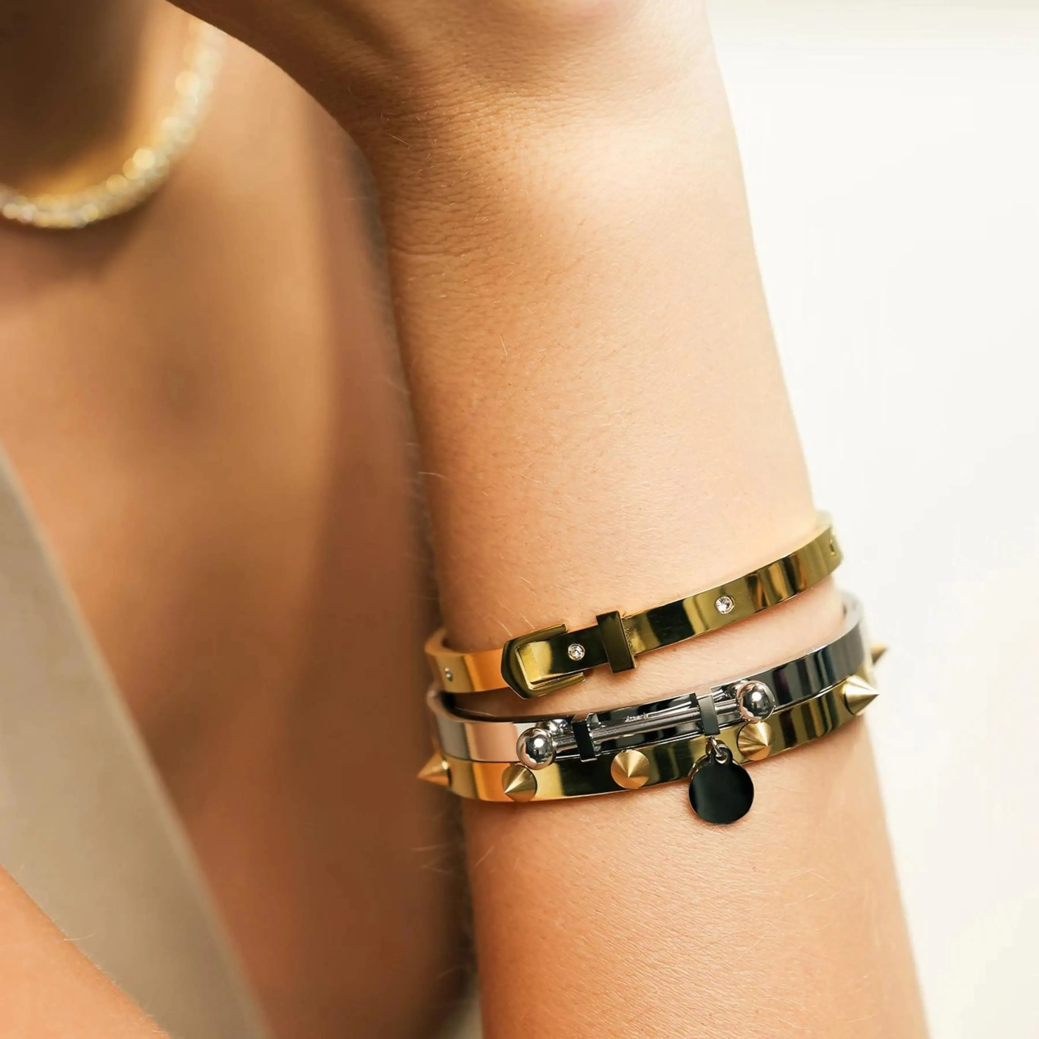 BALANCE BRACELET STACK