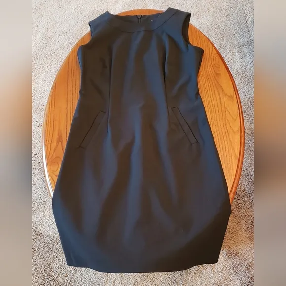 Banana Republic black a-line sleeveless dress, size 2P - NEW