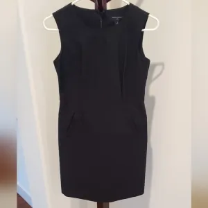 Banana Republic black a-line sleeveless dress, size 2P - NEW