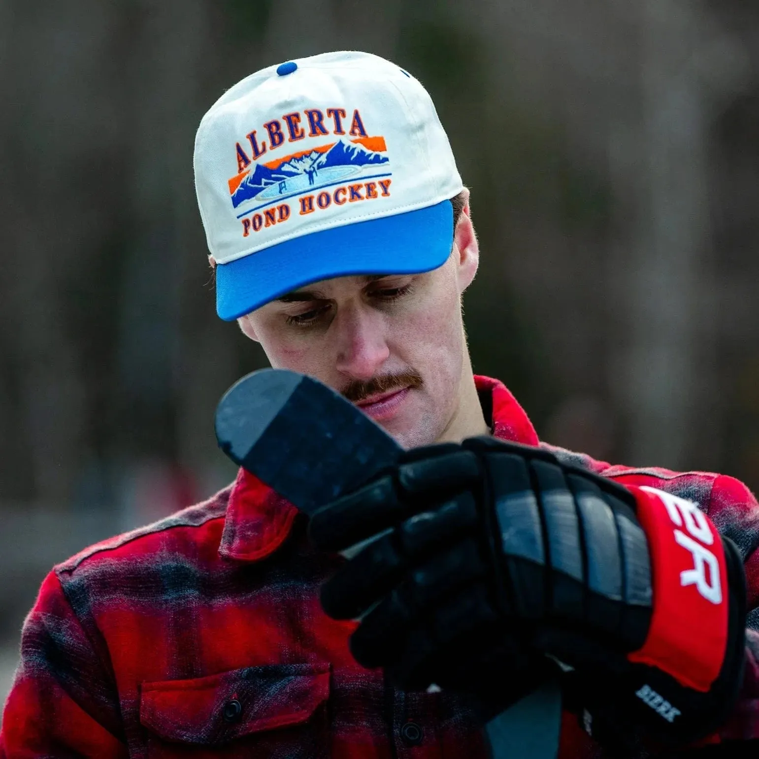 Celly Hockey Alberta Pond Hockey Snapback Hat - Cream / Blue