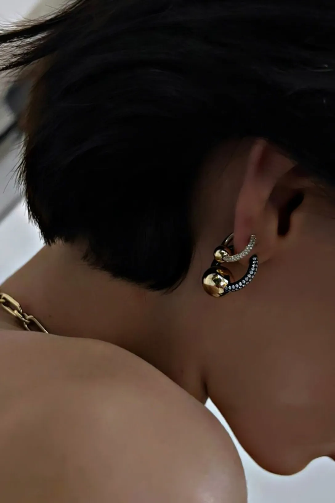 Earring Piercing Small Line Pave | White Gold