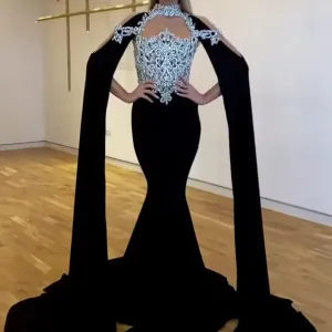high neck black evening dresses Dubai beaded applique mermaid elegant arabic evening gowns robe de soiree