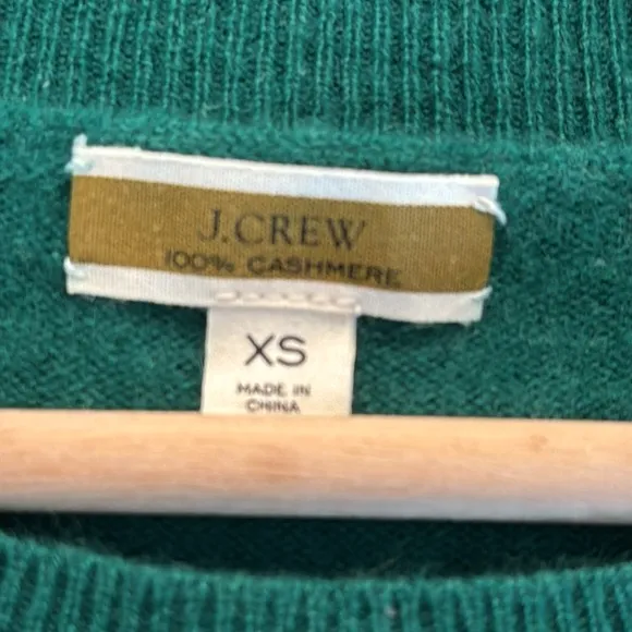 J. Crew 100% Cashmere crewneck sweater with Lurex metallic heart XS