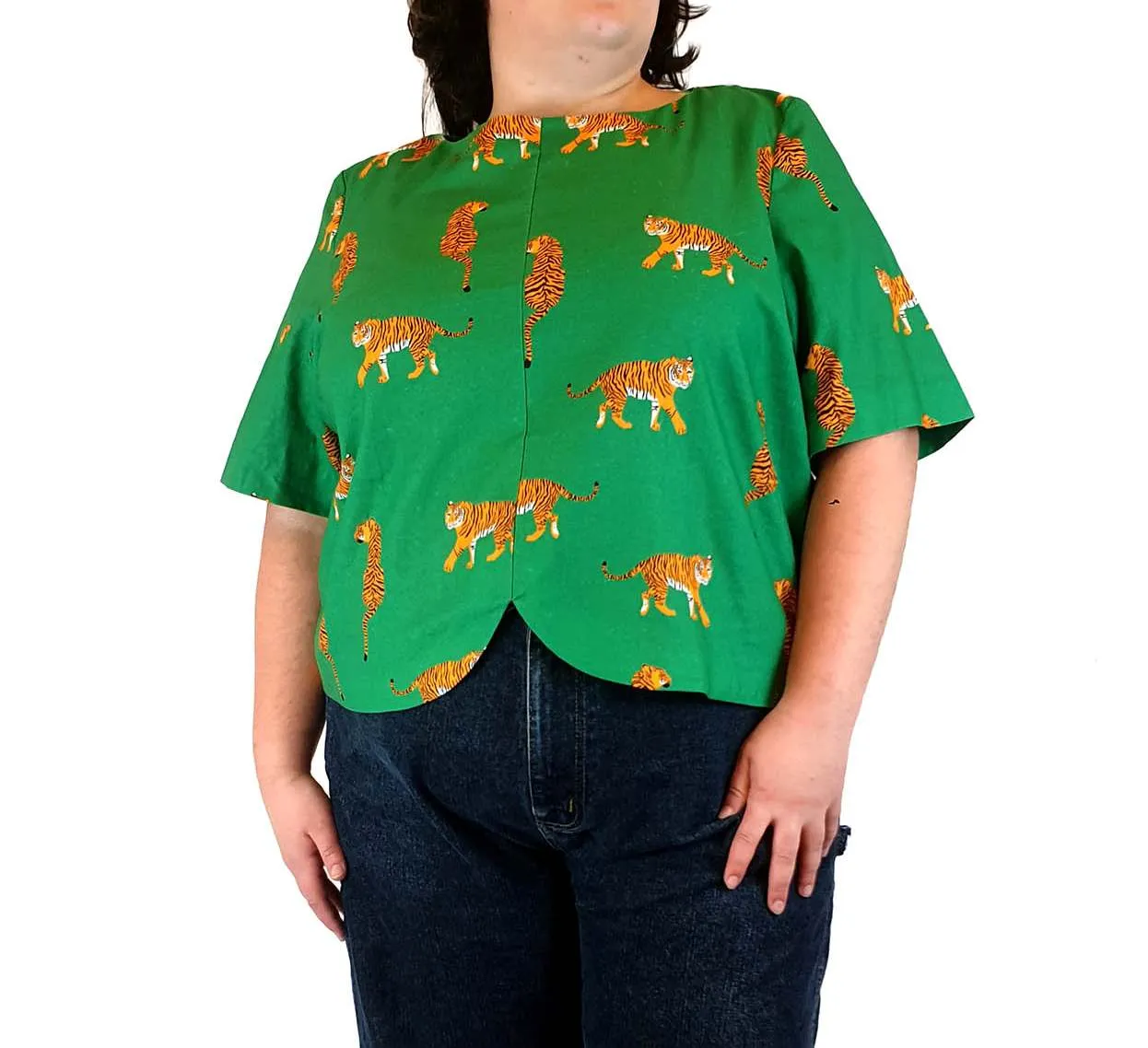 Jericho Road detroit cropped green tiger print top size 20
