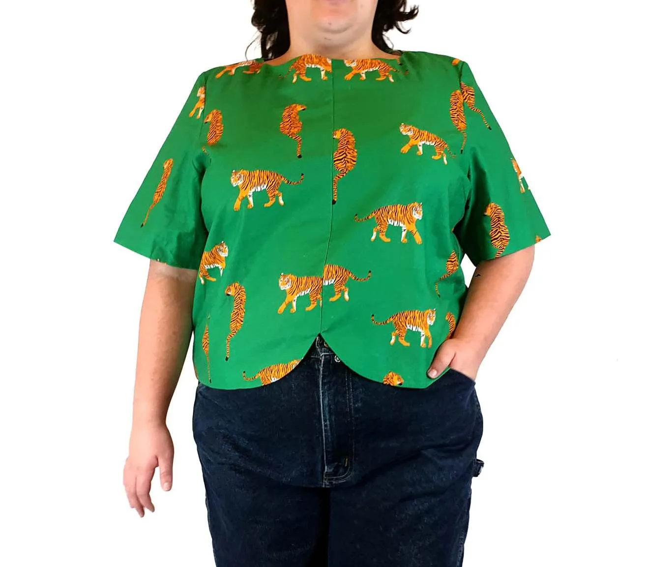 Jericho Road detroit cropped green tiger print top size 20