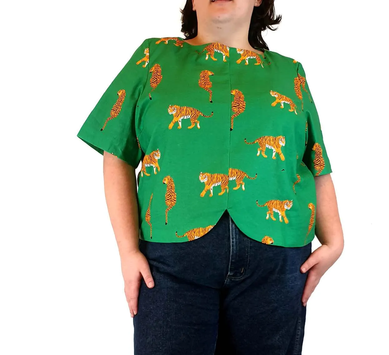 Jericho Road detroit cropped green tiger print top size 20
