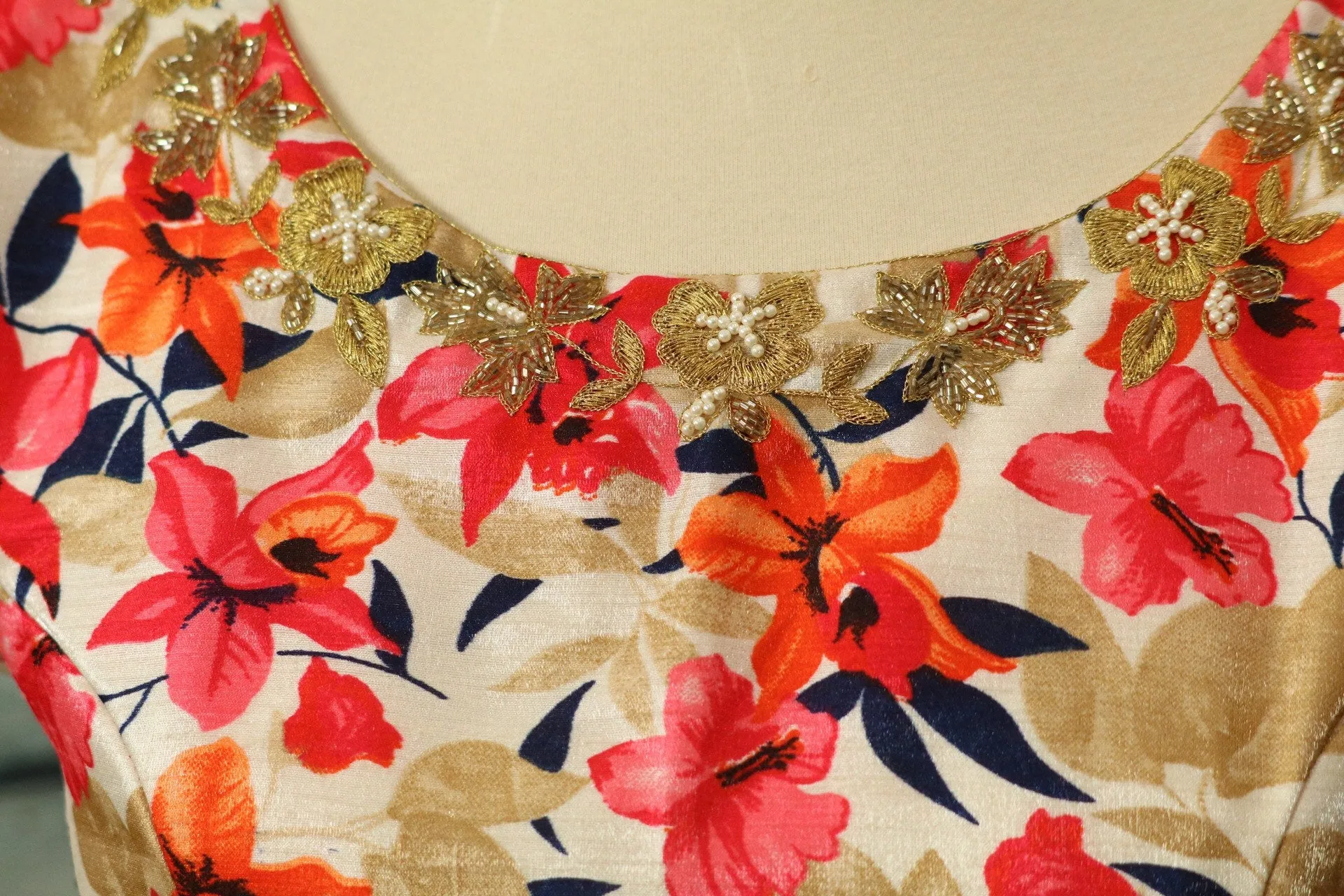 Maggam work designer blouse - Pattu Saree Blouse -kundan work blouse - handloom Saree Blouse - floral Saree Blouse - pink  Blouse