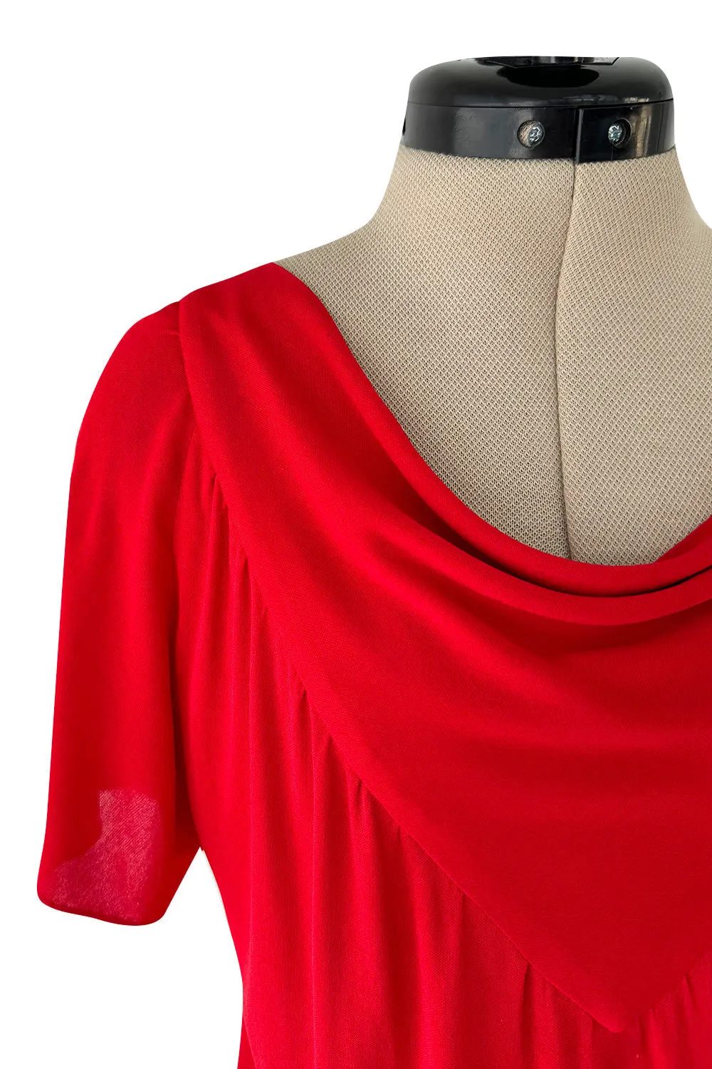 Minimalist Spring 1977 Christian Dior by Marc Bohan Haute Couture Red Silk Jersey Dress w Button Back
