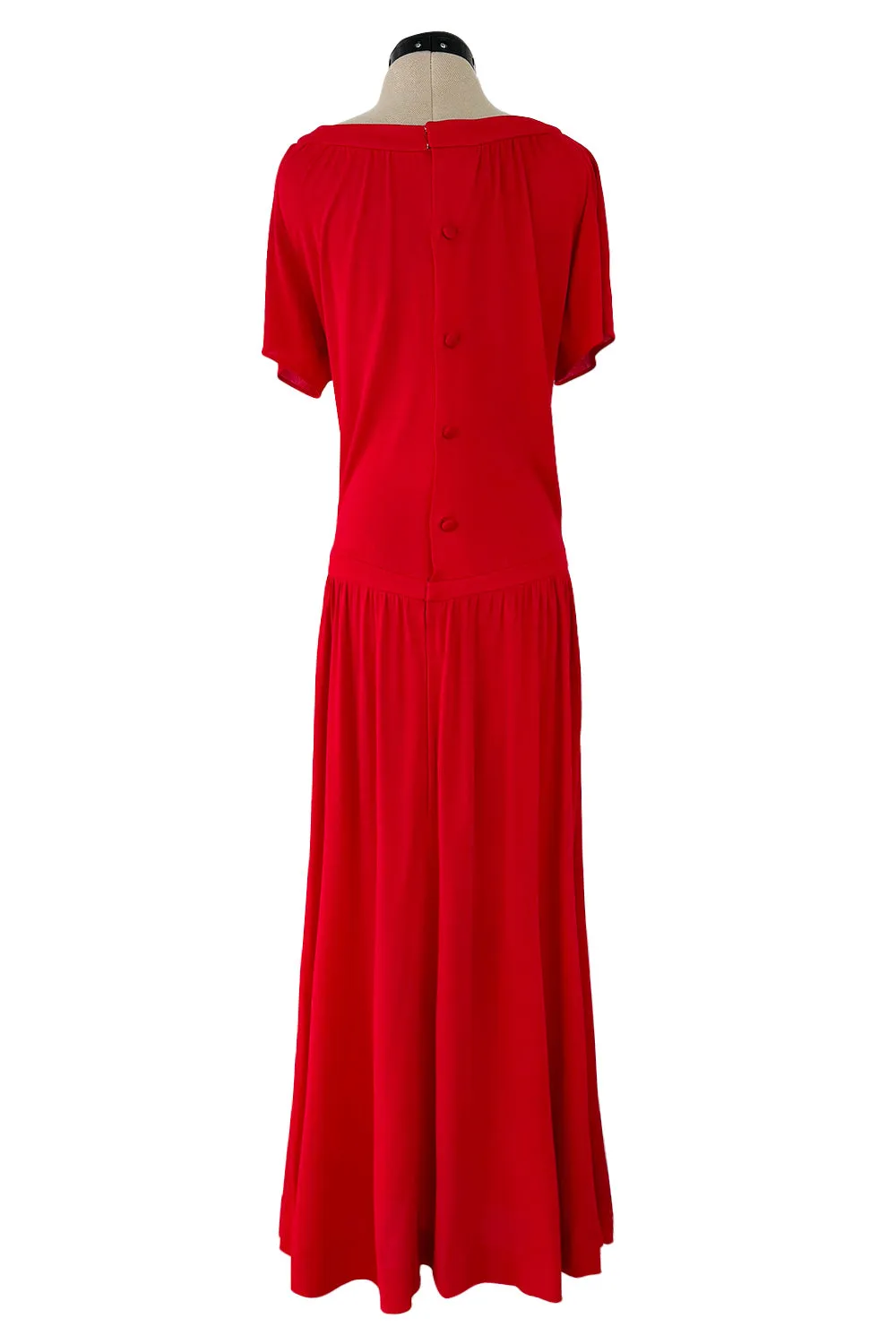 Minimalist Spring 1977 Christian Dior by Marc Bohan Haute Couture Red Silk Jersey Dress w Button Back