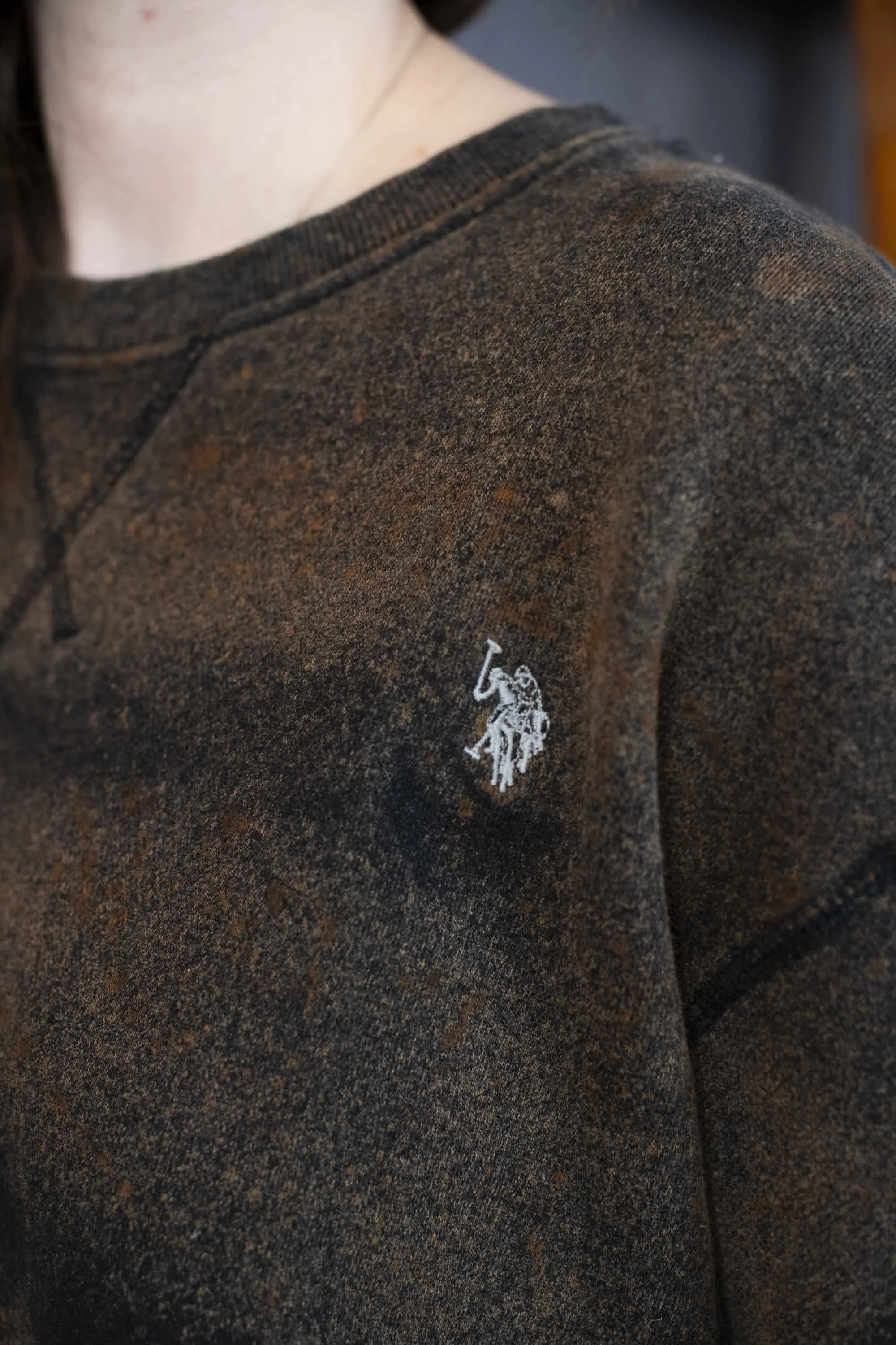 Mode Edit: Black U.S. Polo Assn. Sweatshirt With Bleached Out Mara Logo - Size XL