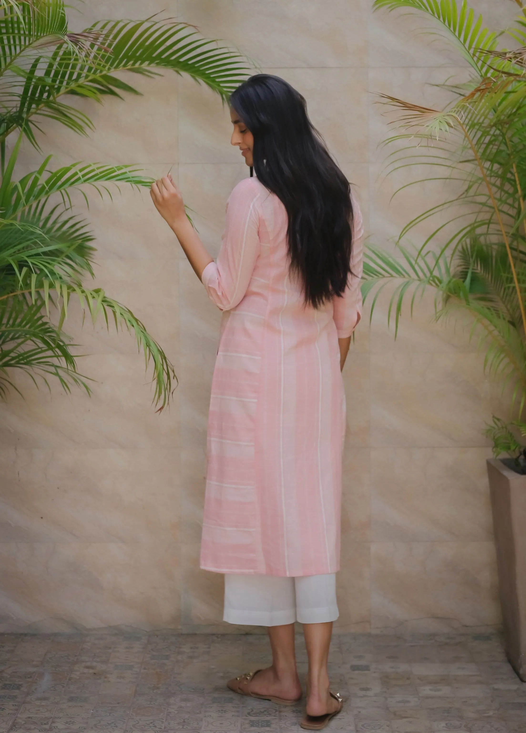 Pink Cotton Handloom Woven Ready-To-Wear A Line Kurtta Set With Cullottes