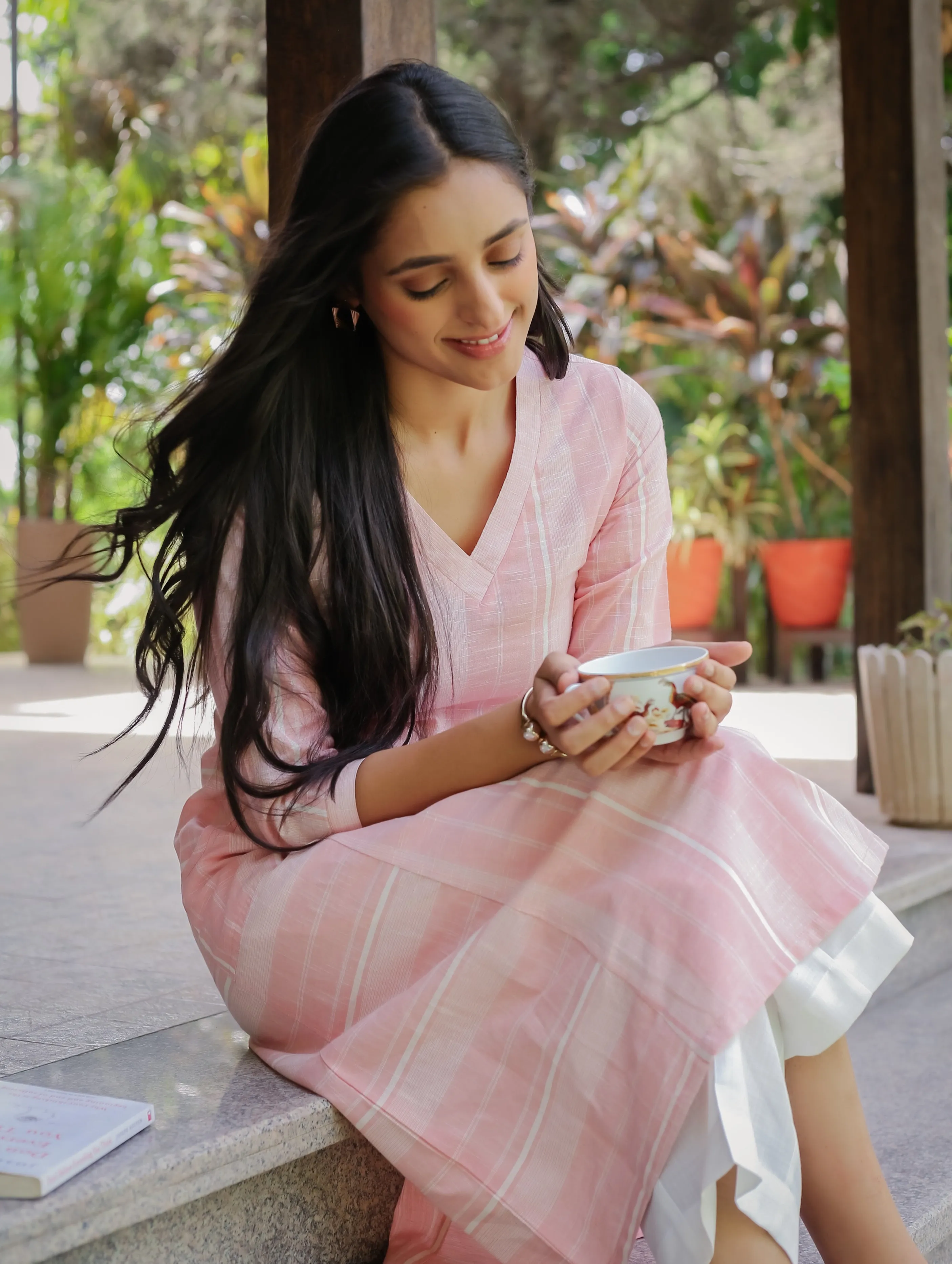Pink Cotton Handloom Woven Ready-To-Wear A Line Kurtta Set With Cullottes