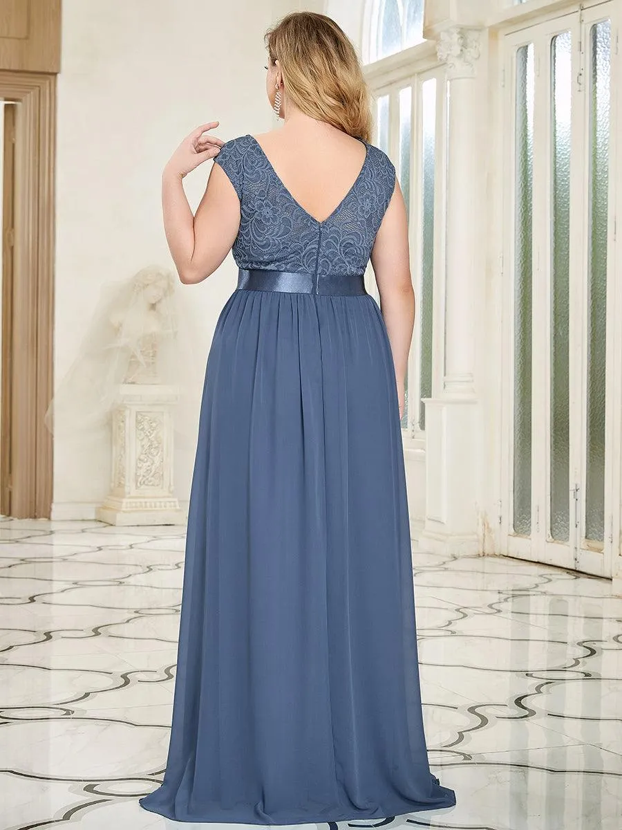 Robe mariage invitée longue en dentelle sans manches