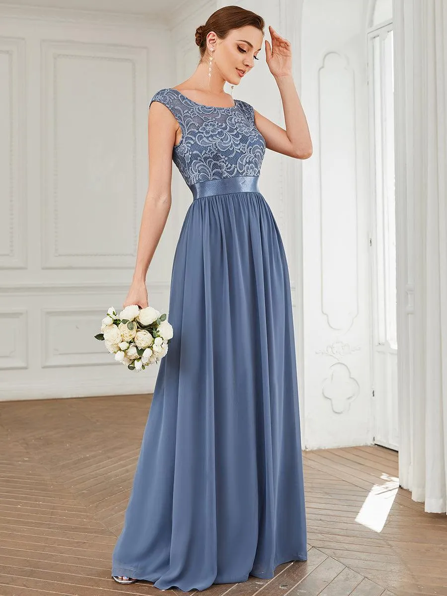 Robe mariage invitée longue en dentelle sans manches