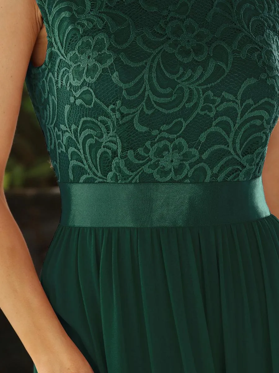 Robe mariage invitée longue en dentelle sans manches