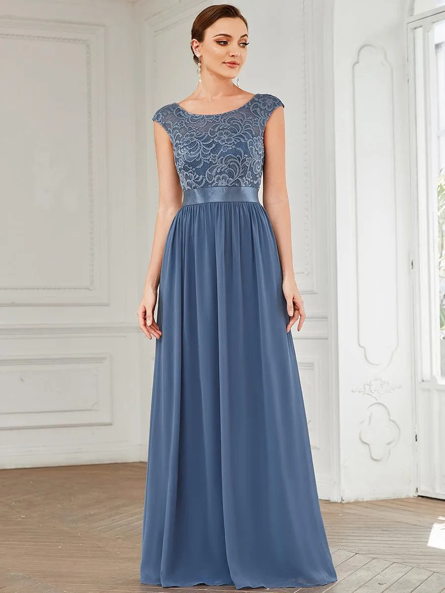 Robe mariage invitée longue en dentelle sans manches