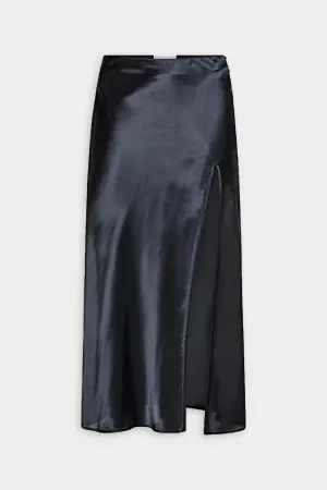 Shining Satin Pencil Skirt in Black