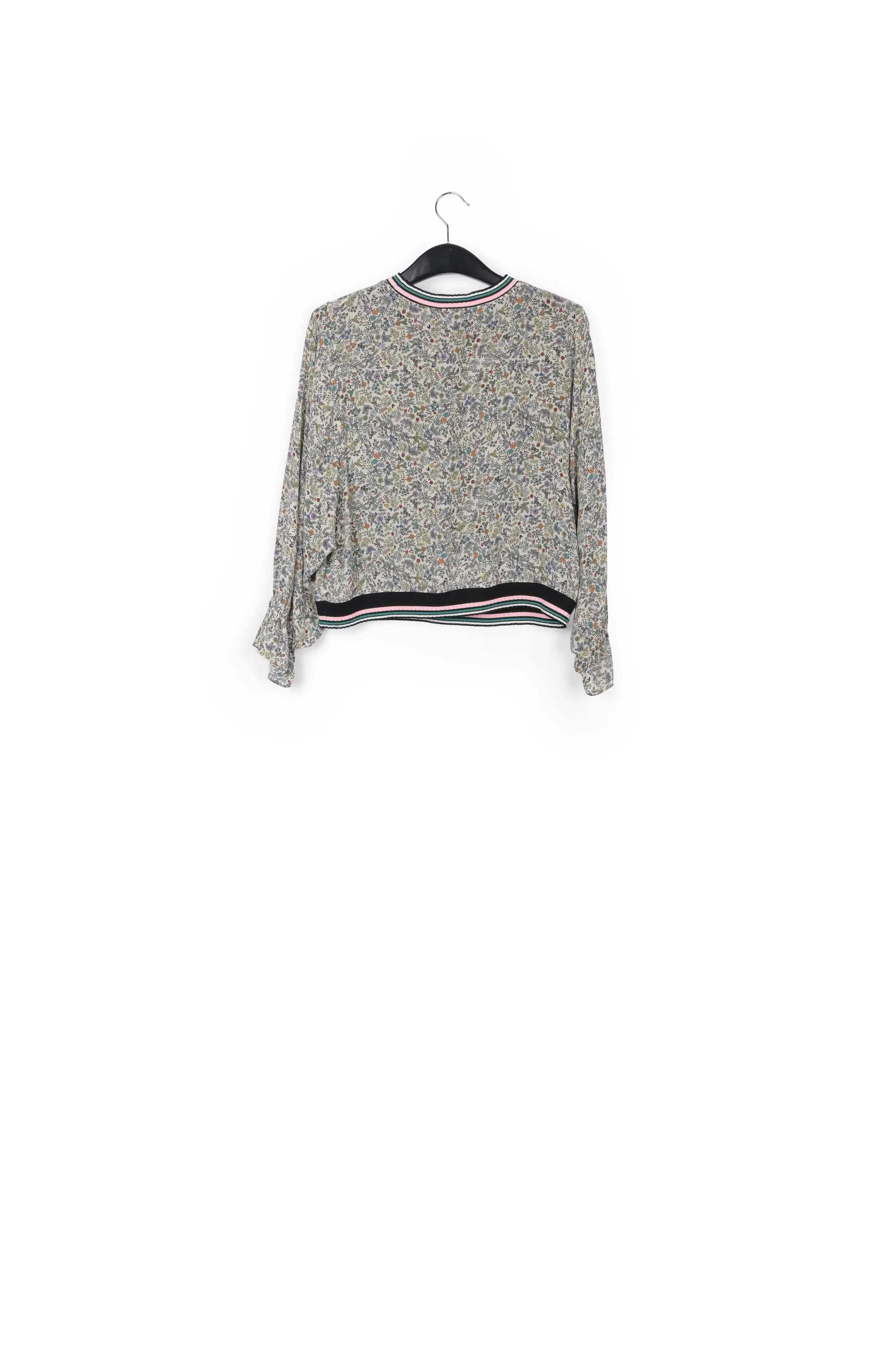 Top with frilled sleeves