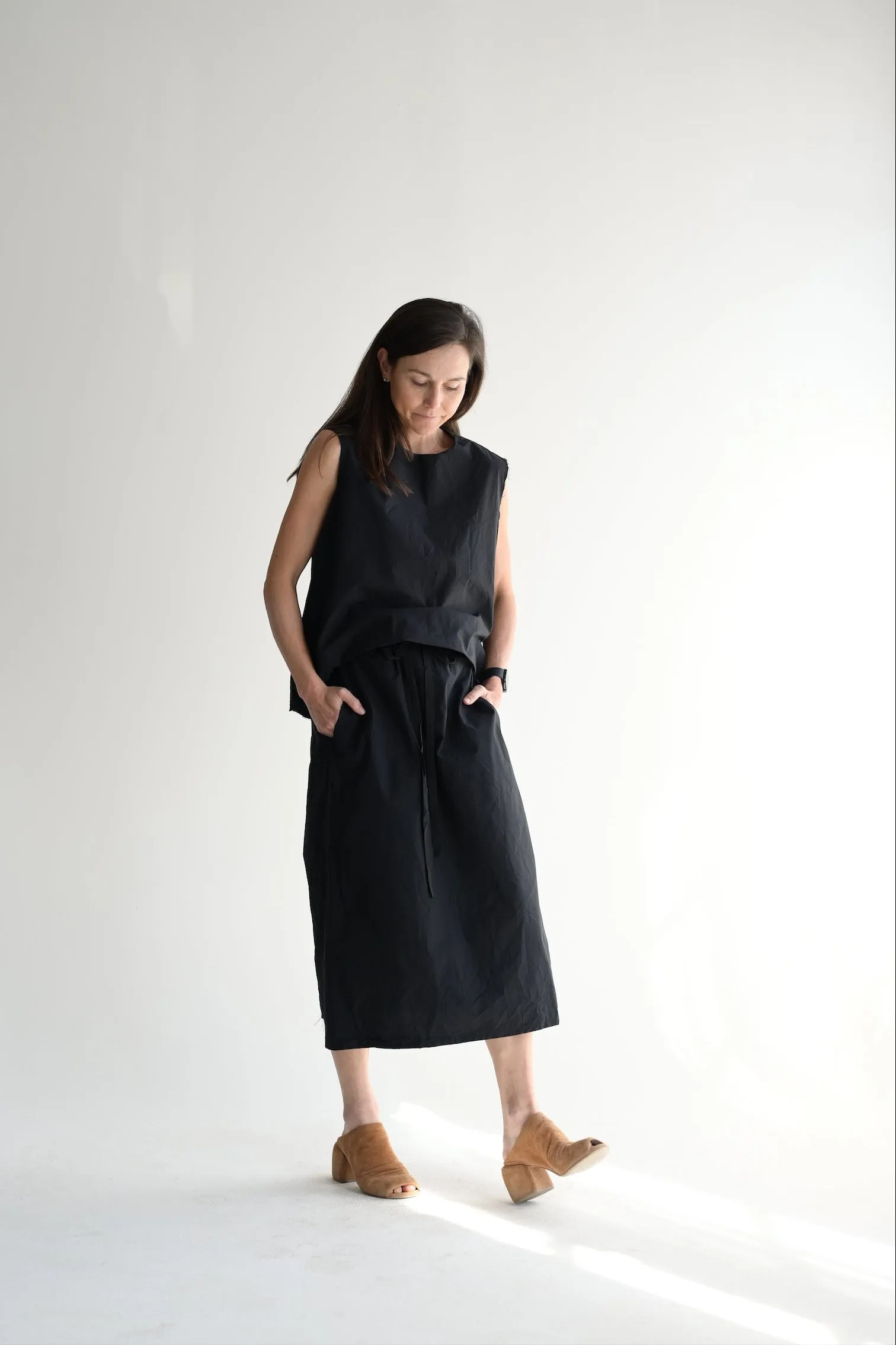 Twisted Skirt Medium Long in Black