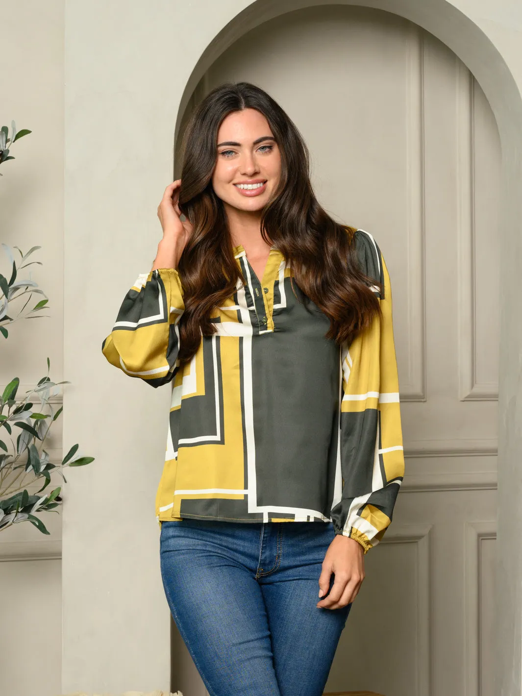 WOMEN'S LONG SLEEVE GEO PRINT SATIN TOP