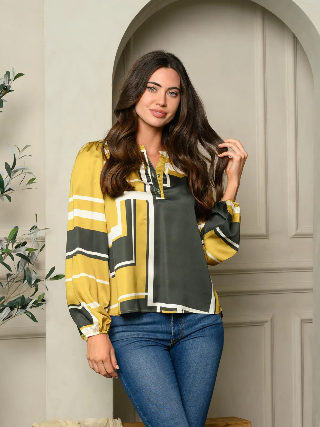 WOMEN'S LONG SLEEVE GEO PRINT SATIN TOP