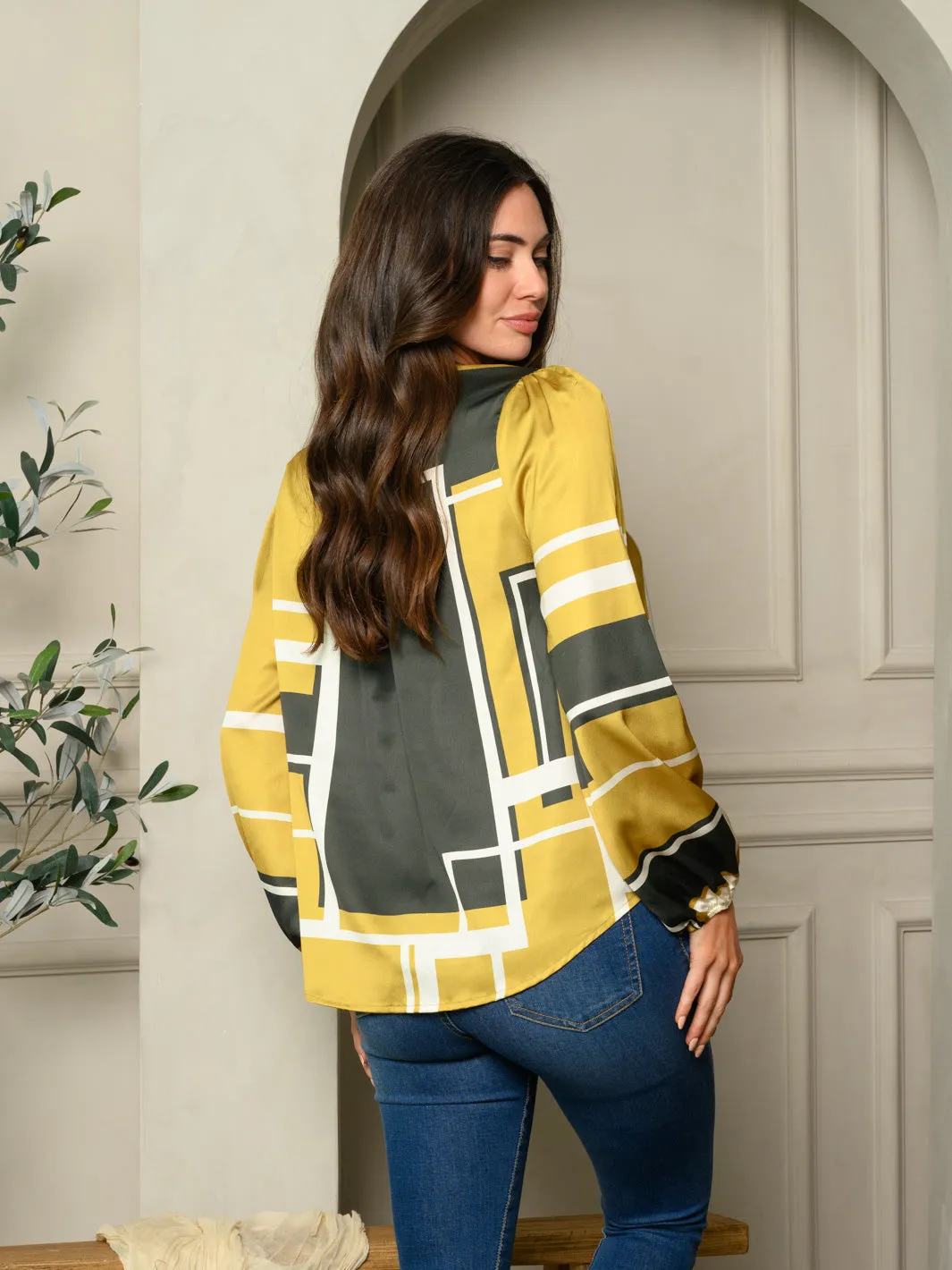 WOMEN'S LONG SLEEVE GEO PRINT SATIN TOP